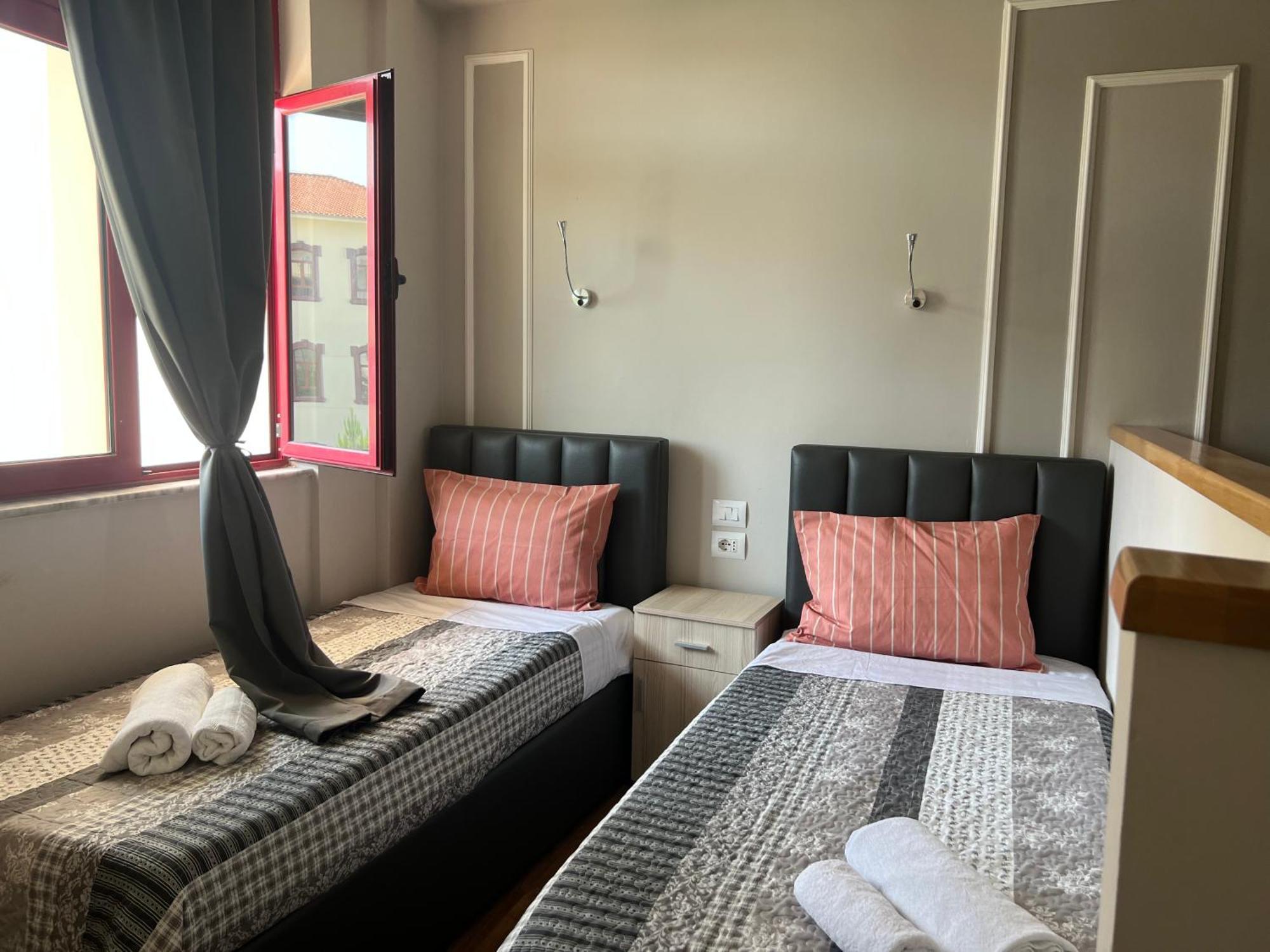 City Centre Rooms 4R Shkodër Extérieur photo